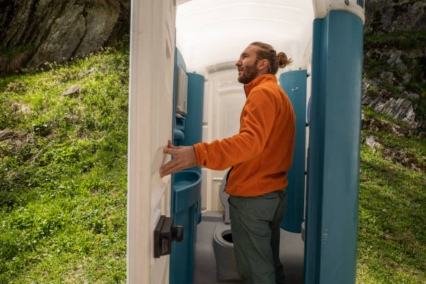 Portable Toilet Options We Offer in Willoughby, OH
